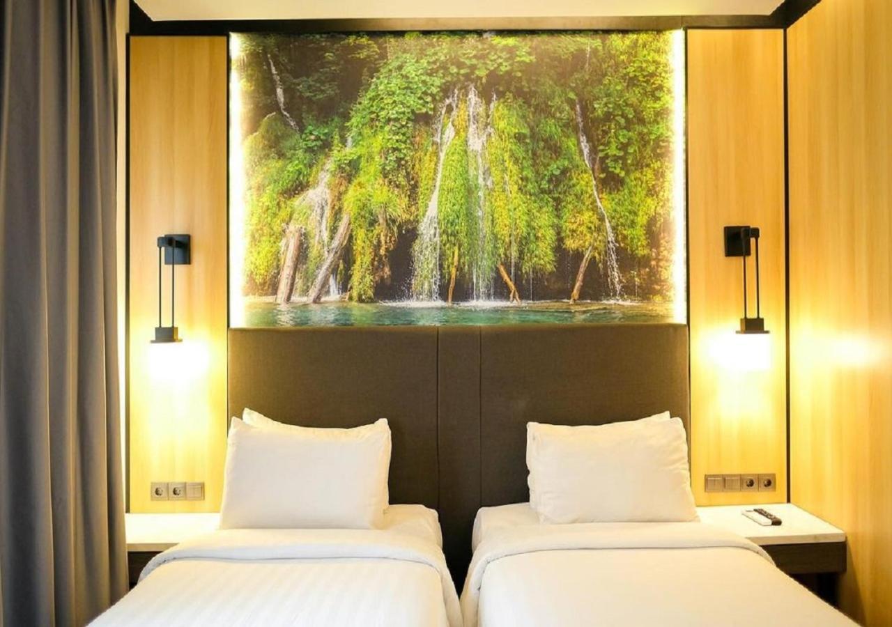 Allura Azana Resort Tawangmangu Bagian luar foto